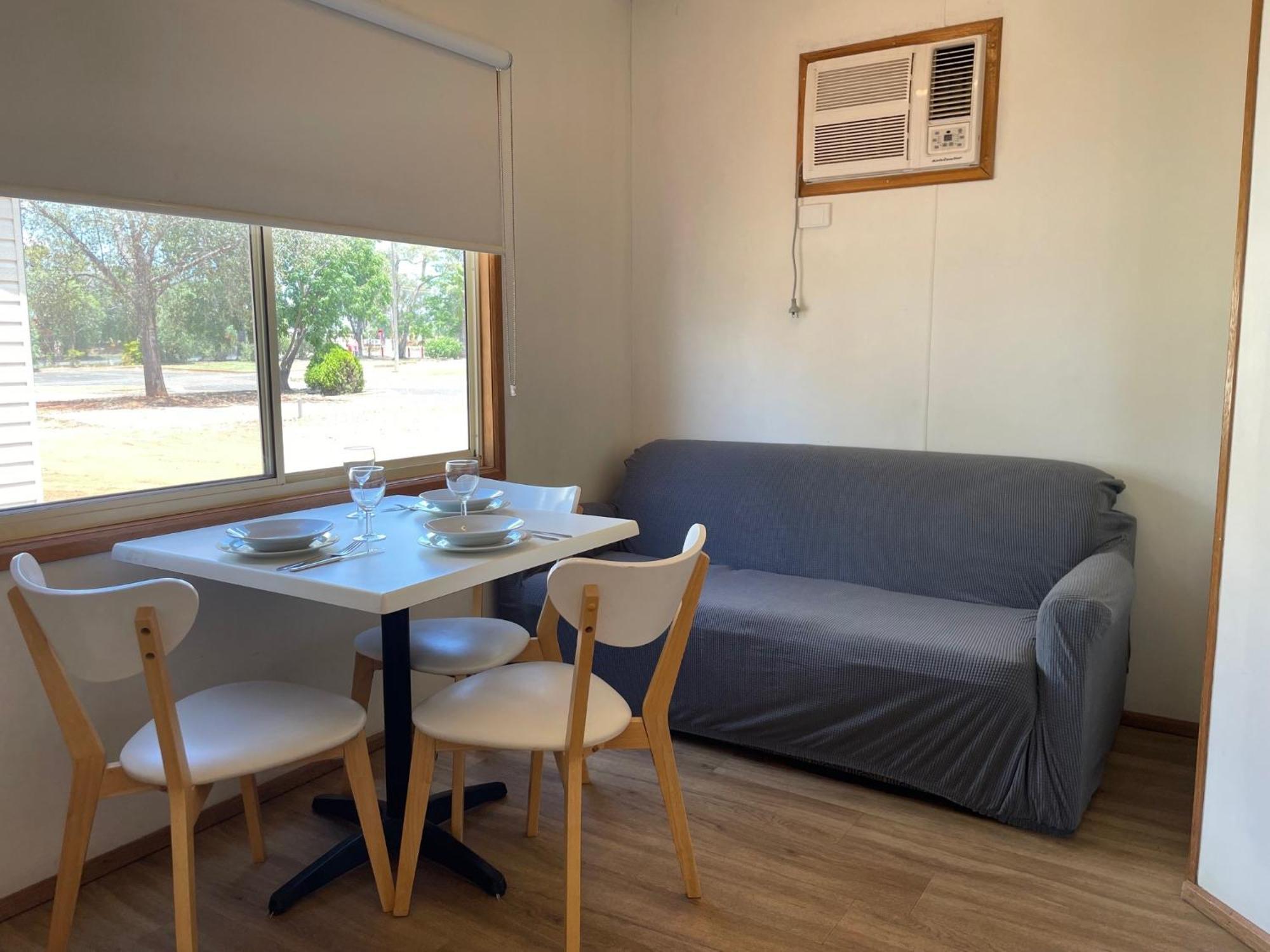 Cobar Caravan Park Esterno foto